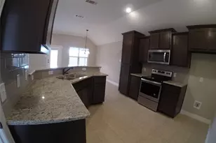 116 Frank St, Greenville, TX 75402 - Photo 9