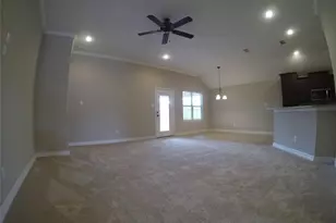 116 Frank St, Greenville, TX 75402 - Photo 5