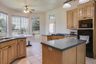6712 Sundance Circle, Joshua, TX 76058 - Photo 9