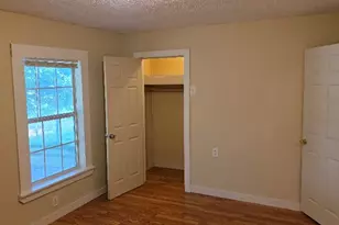 916 W Avenue B, Rosebud, TX 76570 - Photo 17
