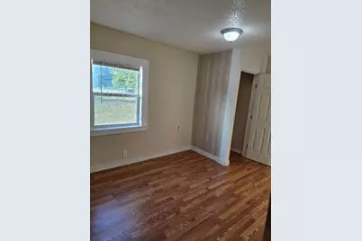 916 West Avenue B, Rosebud, TX 76570 - Photo 15