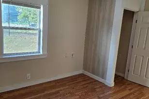 916 W Avenue B, Rosebud, TX 76570 - Photo 15