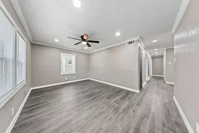 2420 Cloverdale Street, Arlington, TX 76010 - Photo 5