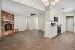 6641 Fair Meadows Dr, Watauga, TX 76148 - Photo 9