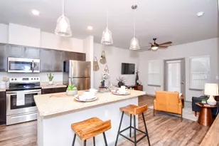4800 W Illinois Ave, Dallas, TX 75211 - Photo 5