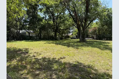 901 S Bryant Avenue, Sherman, TX 75092 - Photo 3