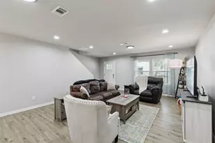 5816 Grayson Street St, Fort Worth, TX 76119 - Photo 3