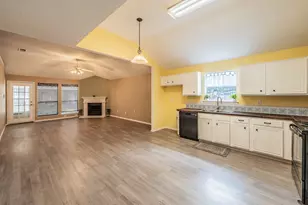10212 Brea Canyon Rd, Fort Worth, TX 76108 - Photo 9