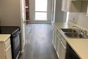 805 Melville Dr, Arlington, TX 76015 - Photo 13