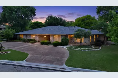 1008 Loch Lomond Drive, Arlington, TX 76012 - Photo 1