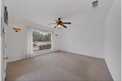 1008 Loch Lomond Drive, Arlington, TX 76012 - Photo 29