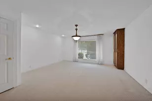 1008 Loch Lomond Dr, Arlington, TX 76012 - Photo 17