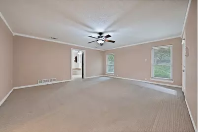 1008 Loch Lomond Drive, Arlington, TX 76012 - Photo 23