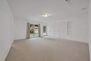 1008 Loch Lomond Dr, Arlington, TX 76012 - Photo 21