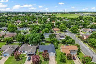 2105 Real Dr, Waco, TX 76712 - Photo 33
