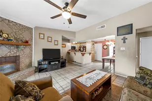 2105 Real Dr, Waco, TX 76712 - Photo 7