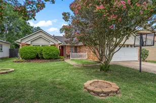 2105 Real Dr, Waco, TX 76712 - Photo 3