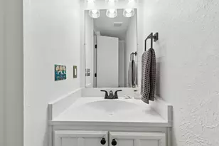 4921 Rollingwood Ct, Garland, TX 75043 - Photo 5