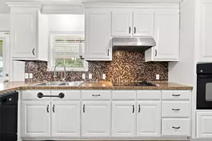 1203 N Reagan St, West, TX 76691 - Photo 9