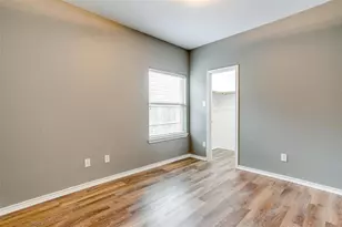 814 Walnut St, Burleson, TX 76028 - Photo 7
