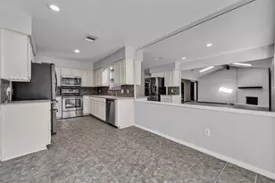 735 Danvers Ln, Mansfield, TX 76063 - Photo 7