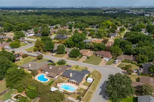 735 Danvers Ln, Mansfield, TX 76063 - Photo 33
