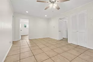 1303 Charleston Dr, Garland, TX 75041 - Photo 5