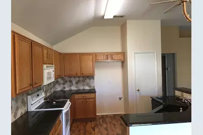 7309 Caruth Drive, Rowlett, TX 75089 - Photo 7