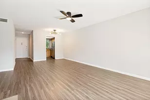 2535 Wedglea Dr, Dallas, TX 75211 - Photo 9