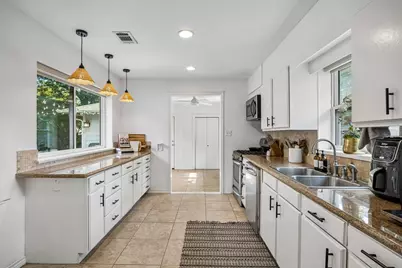 6402 Vanderbilt Avenue, Dallas, TX 75214 - Photo 7
