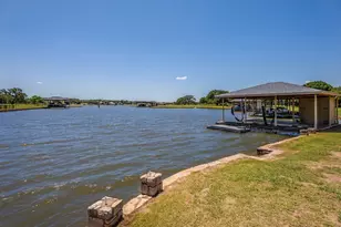 2009 Canaveral Ct, Granbury, TX 76048 - Photo 9