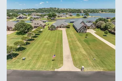 2009 Canaveral Court, Granbury, TX 76048 - Photo 35