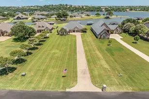 2009 Canaveral Ct, Granbury, TX 76048 - Photo 35