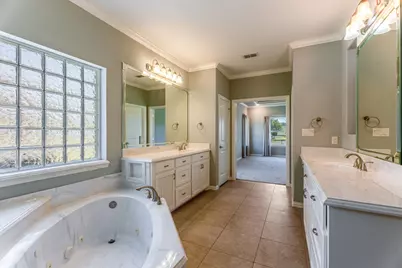 2009 Canaveral Court, Granbury, TX 76048 - Photo 19