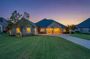 2009 Canaveral Ct, Granbury, TX 76048 - Photo 39