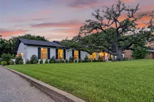 1600 Royal Oaks Dr, Waco, TX 76710 - Photo 3