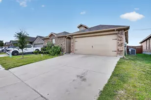 9745 Mint Hill Dr, Fort Worth, TX 76108 - Photo 3