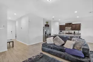 9745 Mint Hill Dr, Fort Worth, TX 76108 - Photo 7