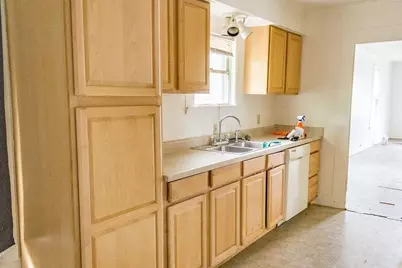 423 Elm Street, Ranger, TX 76470 - Photo 5