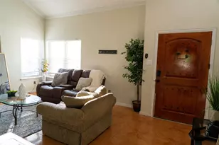 2521 Channing Dr, Grand Prairie, TX 75052 - Photo 5