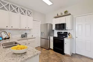 11940 Gold Creek Dr E, Fort Worth, TX 76244 - Photo 7