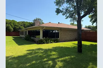 1016 Cliff Drive, Graham, TX 76450 - Photo 21