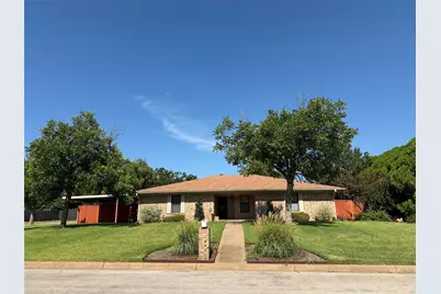 1016 Cliff Drive, Graham, TX 76450 - Photo 1