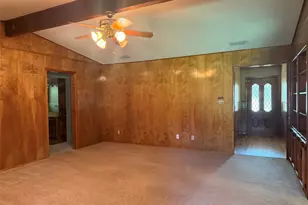 1016 Cliff Dr, Graham, TX 76450 - Photo 3