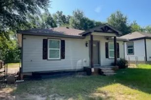 138 Erie St, Mabank, TX 75156 - Photo 1