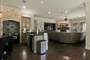 400 Vintage Ct, Colleyville, TX 76034 - Photo 3