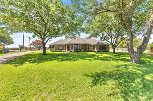 740 Squire Pl, Red Oak, TX 75154 - Photo 3