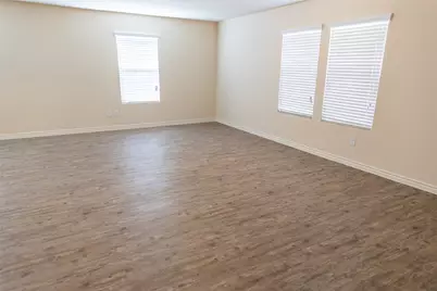 1700 Oriole Drive, Ennis, TX 75119 - Photo 7