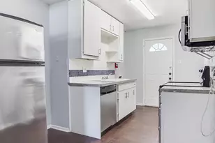 2725 Patricia Ln, Garland, TX 75041 - Photo 7