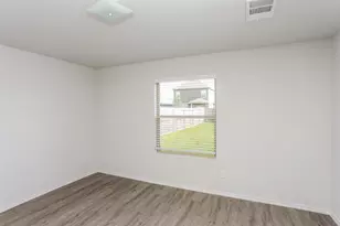 1600 Mark Ln, Ennis, TX 75119 - Photo 11